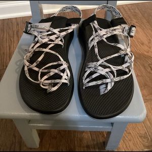 NWOT Ladies Chaco Sandals  Z/ Cloud X2